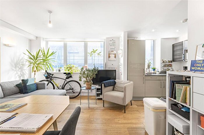 2 Bedroom Apartment To Rent In Honduras Street, London, EC1Y