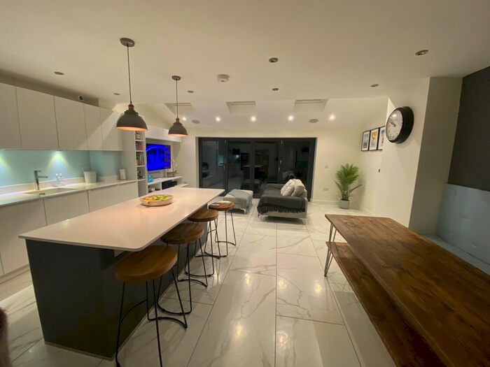 5 Bedroom Detached House To Rent In Teal Grove, Shinfield, Shinfield, Reading, RG2