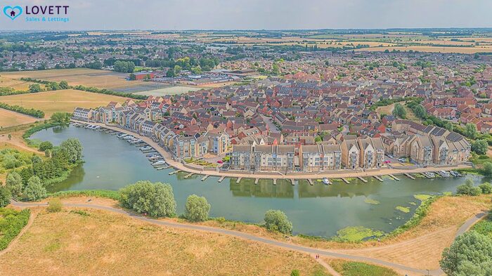 2 Bedroom Flat To Rent In Wren Walk, Eynesbury, St. Neots PE19