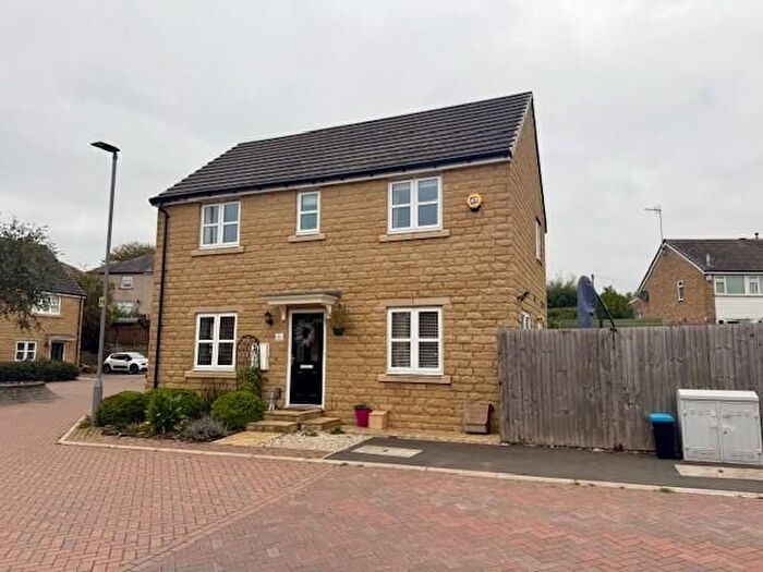 3 Bedroom Detached House For Sale In Brompton Drive, Apperley Bridge, Bradford, BD10