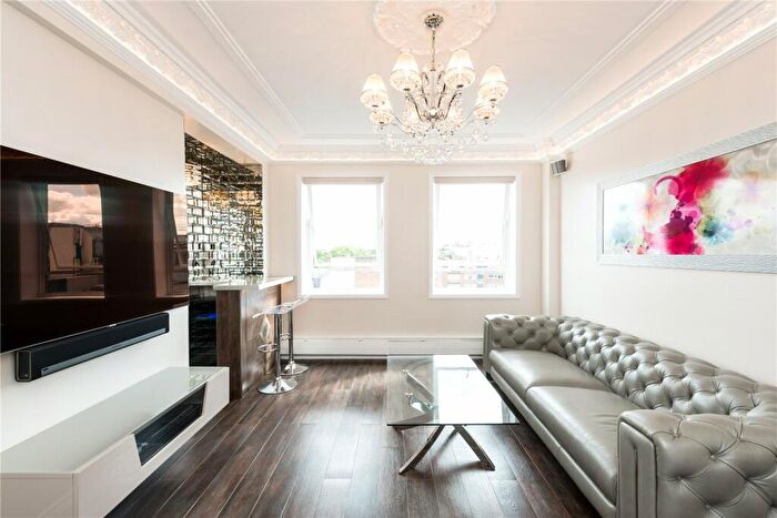 2 Bedroom Apartment To Rent In Farley Court, Allsop Place, London, NW1