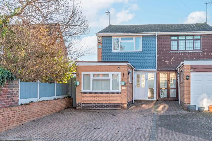 3 Bedroom Semi Detached House For Sale In Victoria Street, Wall Heath, Kingswinford, West Midlands, DY6