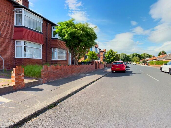 2 Bedroom Flat To Rent In Addycombe Terrace, Heaton, NE6