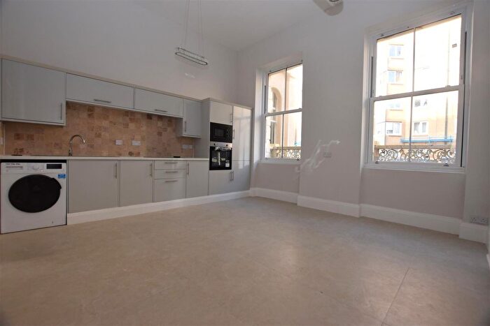 2 Bedroom Flat To Rent In Terrace Road, St Leonards-On-Sea, TN37