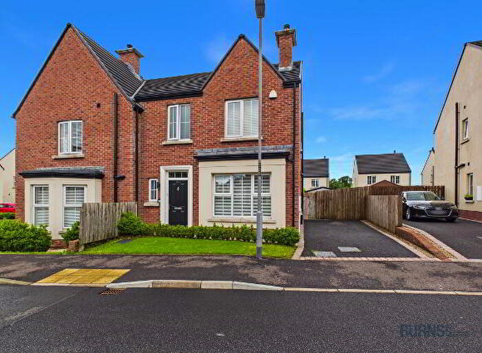 3 Bedroom Semi-Detached House For Sale In Foxfield Park, Magherafelt, BT45