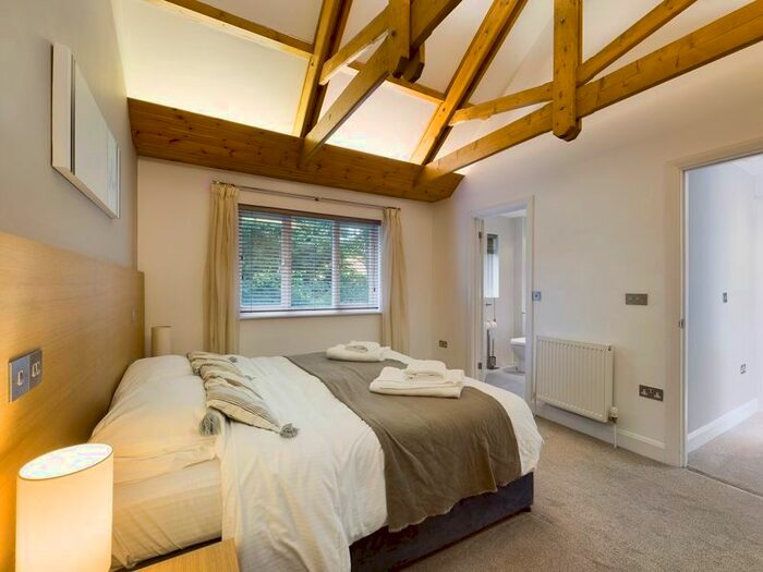 2 Bedroom Property For Sale In Carnon Downs, Truro - Delightful Cottage, TR3