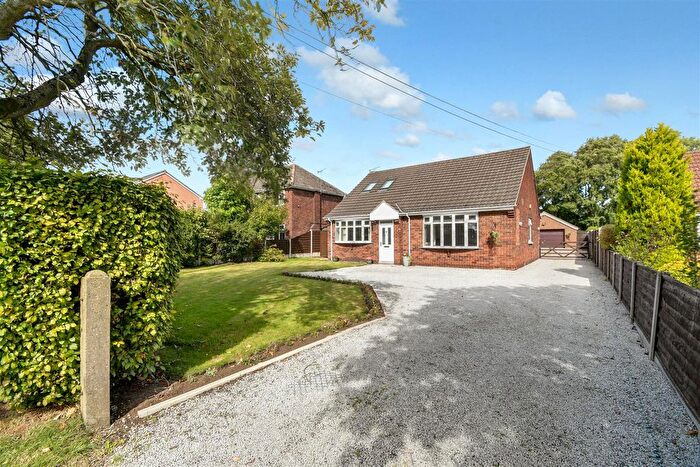 4 Bedroom Detached House For Sale In Brigg Road, Messingham, Scunthorpe, DN17