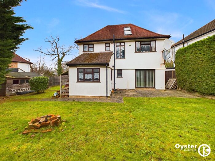 4 Bedroom Detached House For Sale In Uxbridge Road, Harrow, HA3
