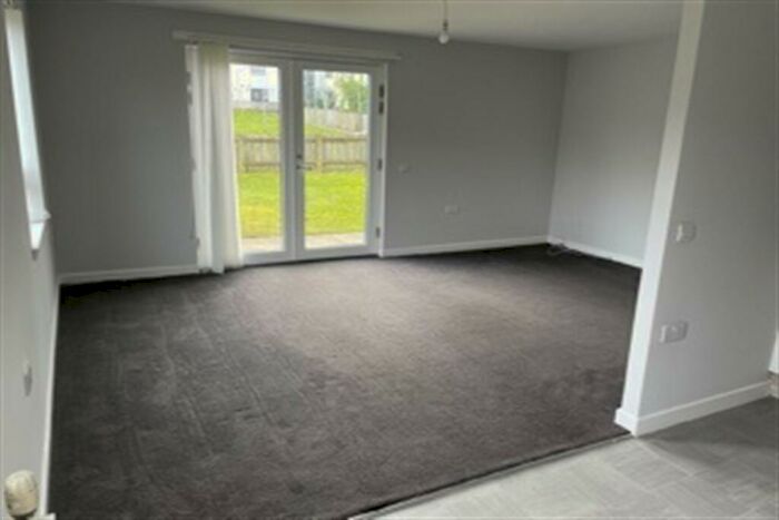 2 Bedroom Flat To Rent In West Pilton Way, EH4