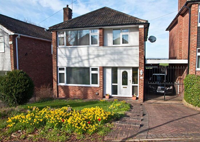 3 Bedroom Detached House For Sale In Brownlow Drive, Nottingham, NG5