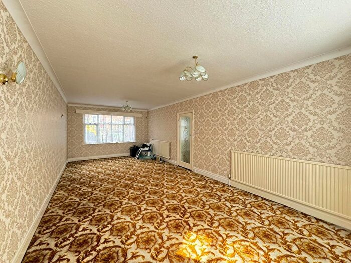 3 Bedroom Semi-Detached House For Sale In Wordsworth Road, Old Trafford, M16