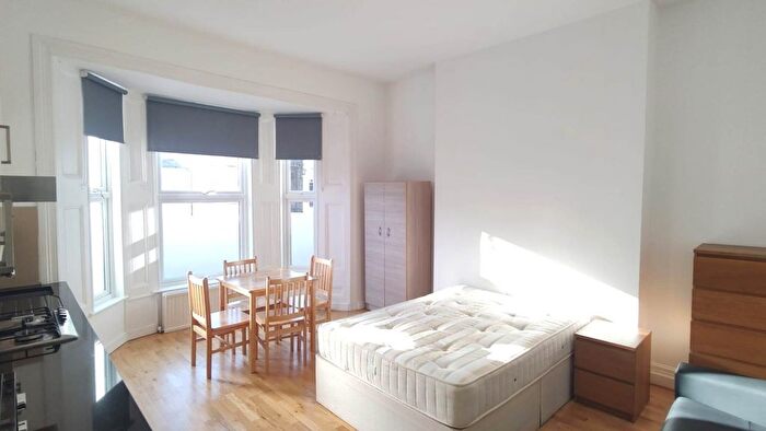 1 Bedroom Studio To Rent In Windsor Road, London, W5