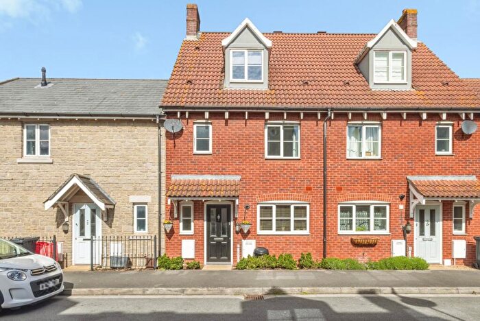 4 Bedroom Terraced House For Sale In Saxon Court, St. Georges, Weston-super-Mare, Somerset, BS22