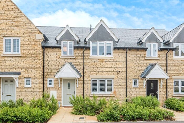 4 Bedroom Terraced House For Sale In Olivers Close, Long Hanborough, Witney, OX29