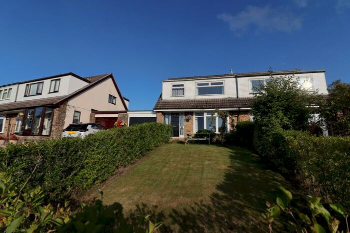 3 Bedroom Semi-Detached House For Sale In Heather Brow, Earby, BB18