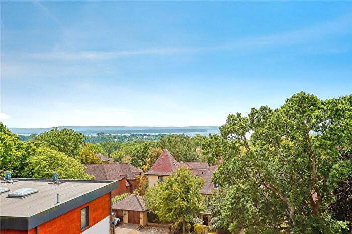 2 Bedroom Flat For Sale In Alton Road, Lower Parkstone, Poole, Dorset, BH14