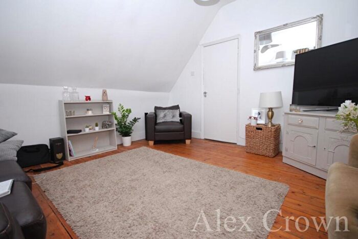 1 Bedroom Flat To Rent In Upper Tollington Park, Finsbury Park, N4