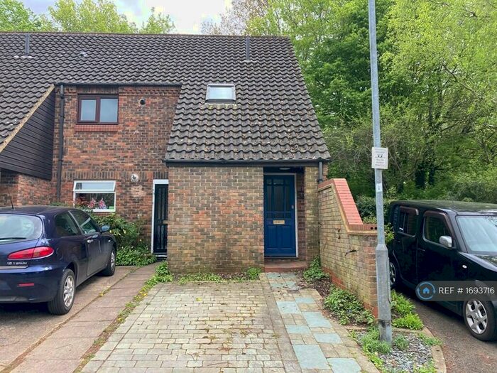 1 Bedroom Maisonette To Rent In The Berries, Sandridge, St. Albans, AL4