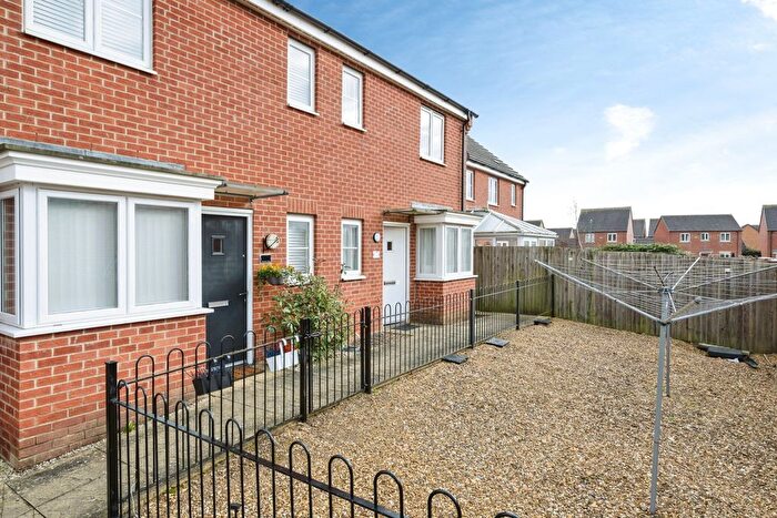 1 Bedroom Terraced House For Sale In Neptune Close, Peterborough, PE2