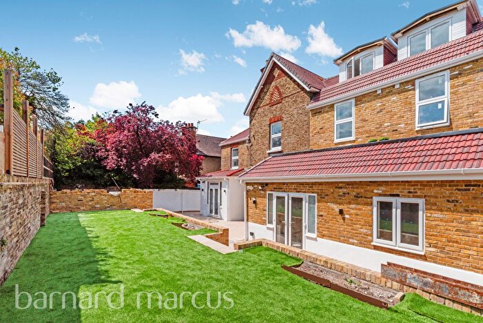 3 Bedroom Flat To Rent In Carshalton Road, Sutton, SM1