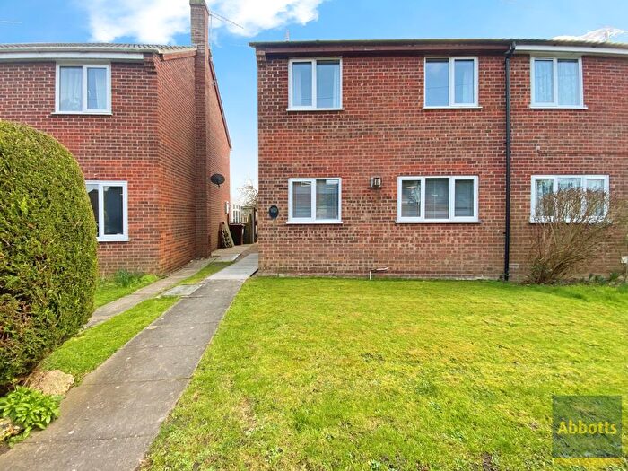 3 Bedroom Semi Detached House To Rent In Lyndford Road, Norwich, NR12