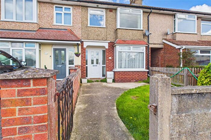 3 Bedroom Semi-Detached House For Sale In Bessemer Road East, Rodbourne Cheney, Swindon, SN2