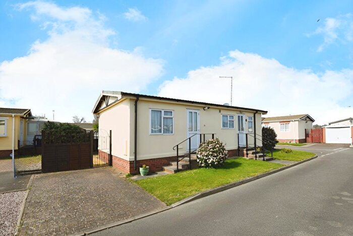 2 Bedroom Park Home For Sale In Osborne Park, Osborne Road, Wisbech, Cambridgeshire, PE13