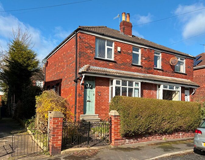 3 Bedroom Semi Detached House To Rent In Vickers Avenue, Leeds, LS5