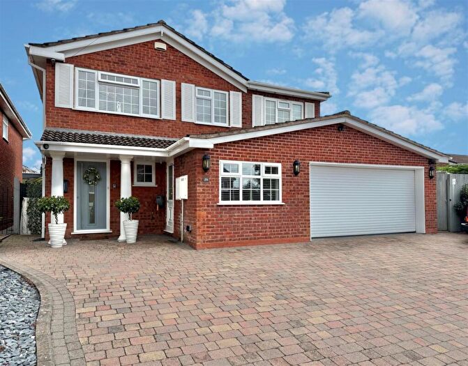5 Bedroom Detached House For Sale In Links View, Halesowen, B62
