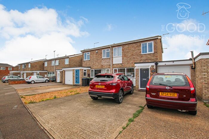 3 Bedroom Semi-Detached House For Sale In Meadow Court, Littleport, CB6