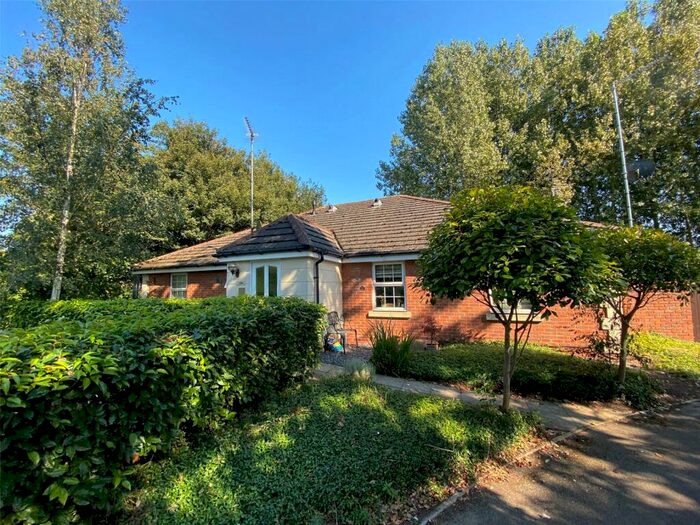 1 Bedroom Flat To Rent In Robin Close, Brough, East Yorkshire, HU15