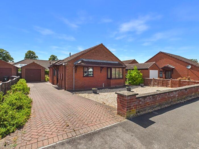 2 Bedroom Detached Bungalow For Sale In The Park, Coningsby, LN4