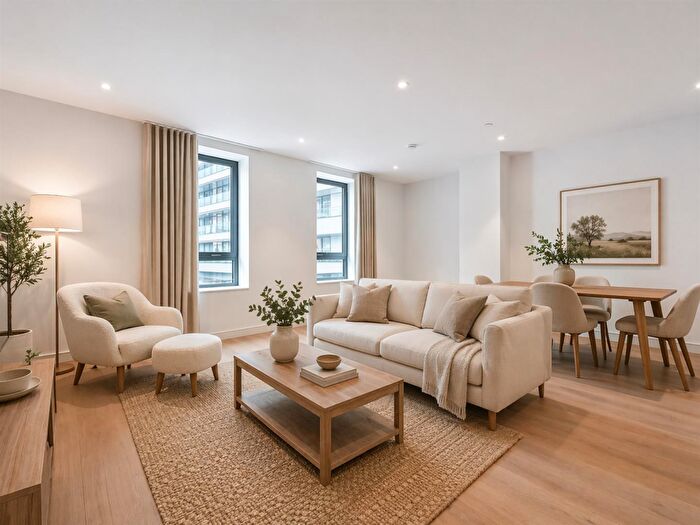 Apartment For Sale In Park Drive, London, E14