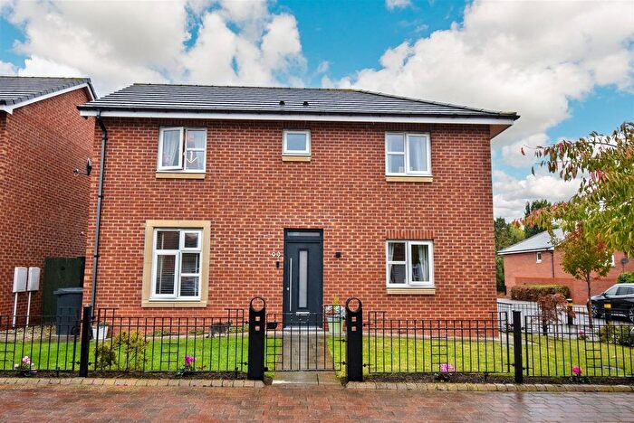 4 Bedroom Detached House For Sale In Lynwood Way, South Shields, NE34