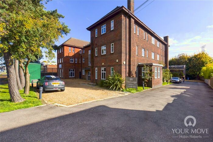 1 Bedroom Flat For Sale In Weldon Road, Corby, NN17