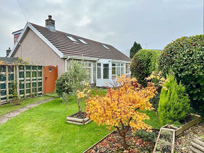 3 Bedroom Detached Bungalow To Rent In Summerland Park, Upper Killay, SA2