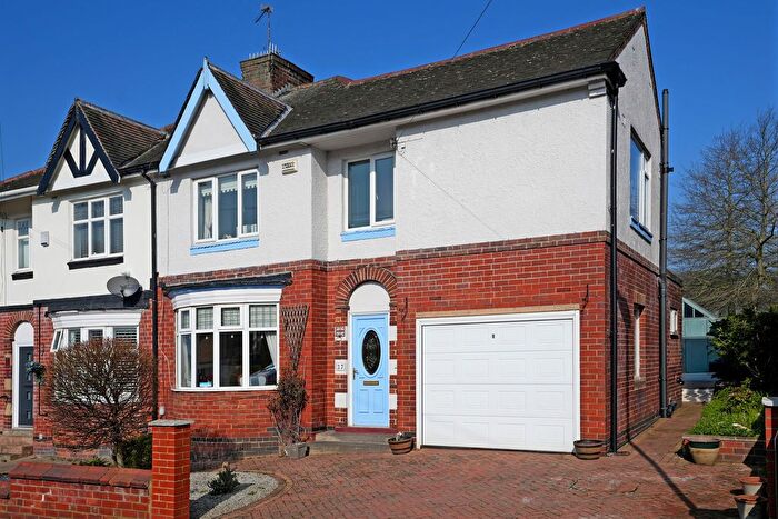 4 Bedroom Semi-Detached House For Sale In Olivers Mount, Handsworth, Sheffield, S9