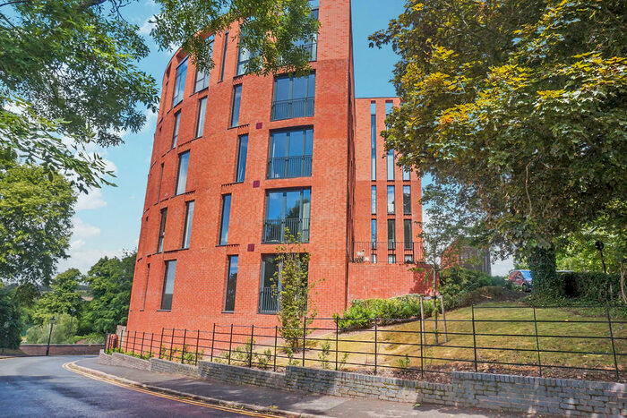 1 Bedroom Apartment To Rent In King Edwards Square, Sutton Coldfield, B73