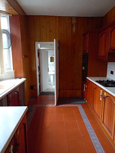 3 Bedroom Terraced House To Rent In Leek New Road, Stoke-On-Trent, ST6