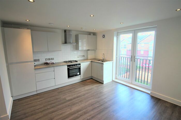 2 Bedroom Flat To Rent In Crosby Road South, Liverpool, L22
