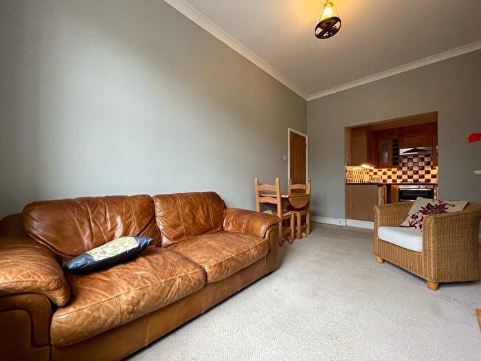 2 Bedroom Flat To Rent In Dyke Road, Brighton, BN1