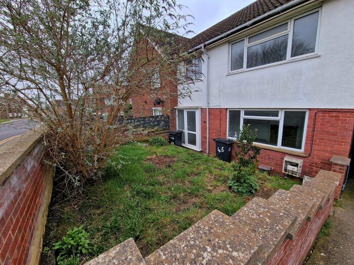 3 Bedroom Property To Rent In Netherton Road, Yeovil, BA21