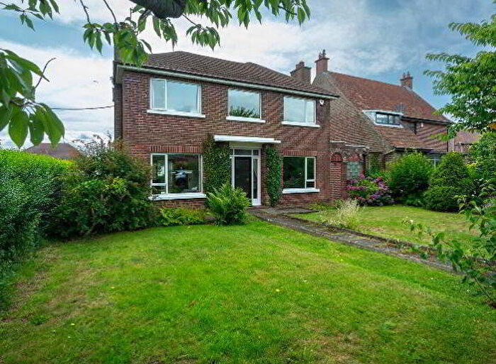 4 Bedroom Detached House For Sale In Larne Road, Carrickfergus, BT38