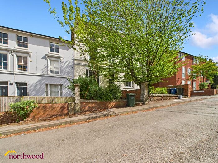 2 Bedroom Flat To Rent In Calthorpe Road, Banbury, OX16