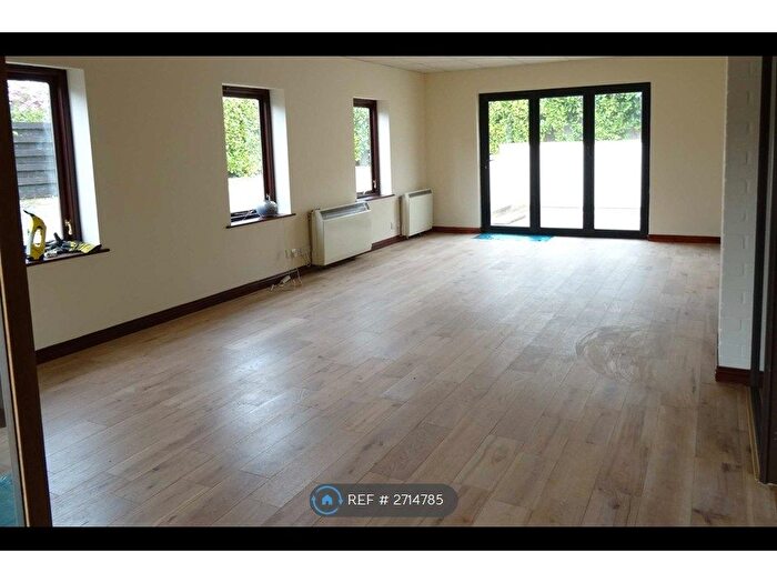 2 Bedroom Bungalow To Rent In Detached, Upper Heyford, OX25