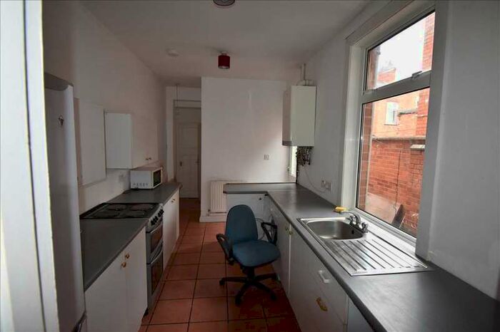 5 Bedroom Terraced House To Rent In Dashwood Road, Leicester, LE2