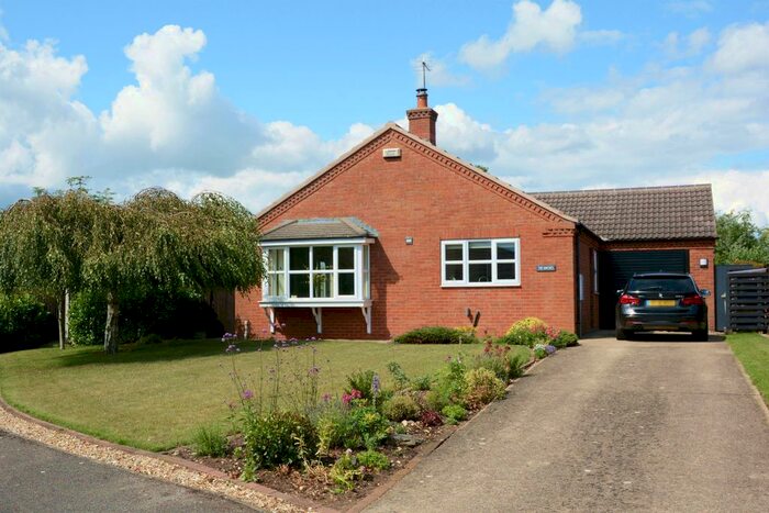 3 Bedroom Detached Bungalow For Sale In West Lane, Haltham, Horncastle, Lincs, LN9