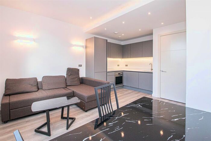 1 Bedroom Flat To Rent In Capital Drive, Linford Wood, MK14