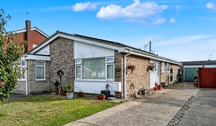 2 Bedroom Semi-Detached Bungalow For Sale In Newton Way, St Osyth, CO16