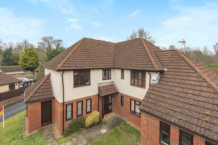 1 Bedroom Apartment To Rent In Biscoe Court, Wheatley, OX33